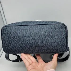 MICHAEL Michael Kors | Bags | Michael Kors Kenly Medium  display picture 2